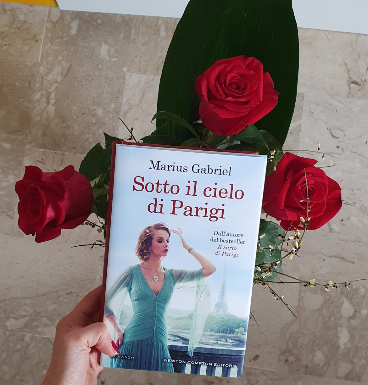 Sotto il cielo di Parigi libro recensione